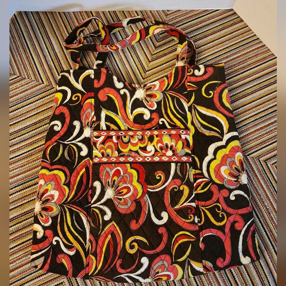 Vera Bradley Large Curvy Tote in Puccini Pattern